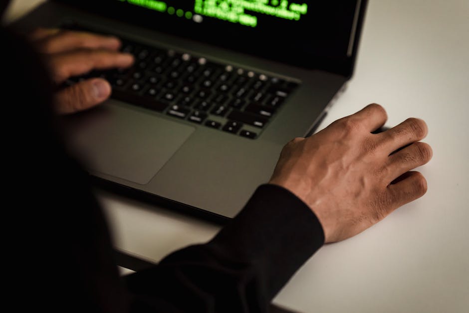 Webアプリケーションのダッシュボードを表示するブラウザ